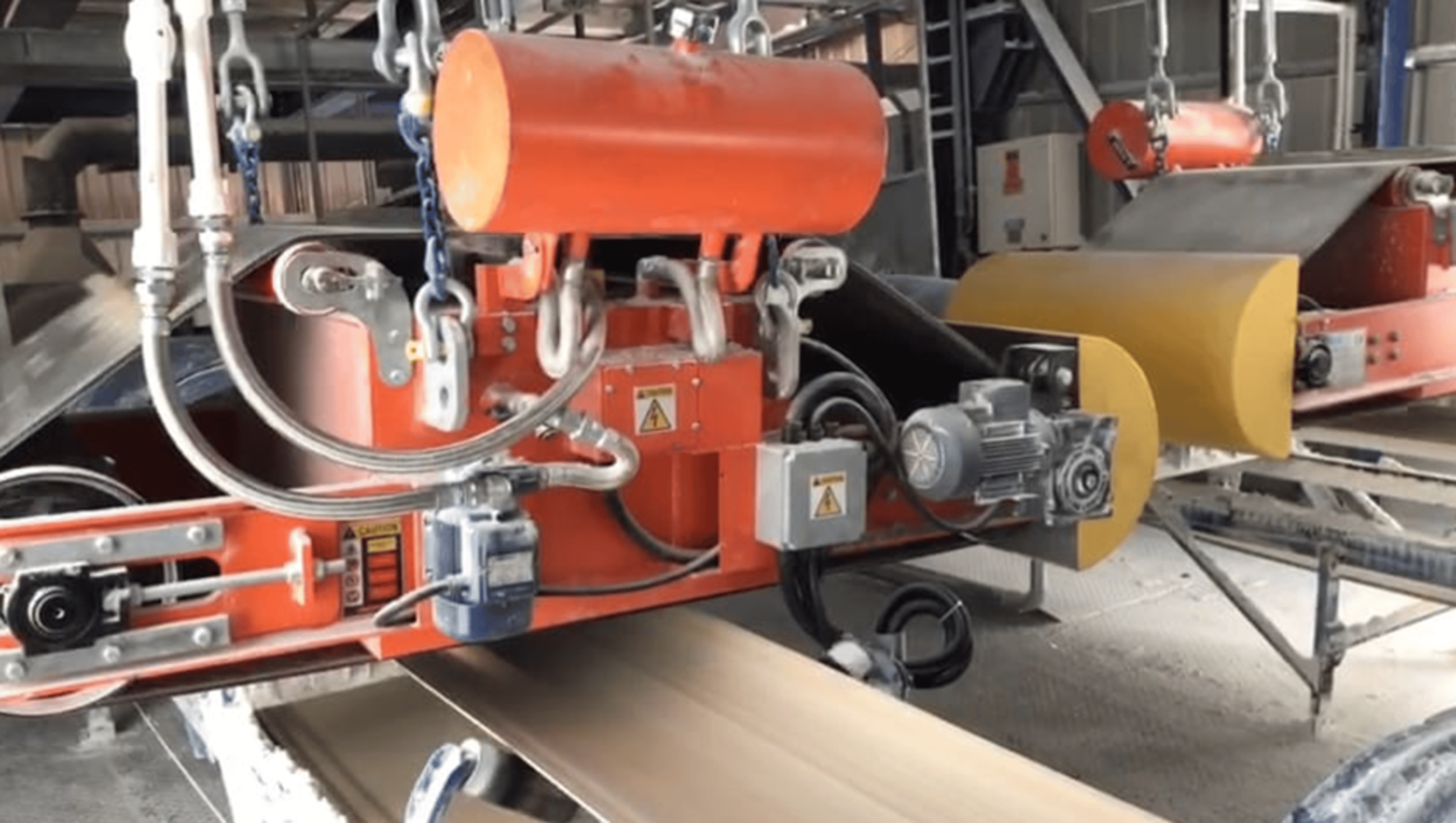 Yapı Kimyasalları ve İnşaat Atıklarında Elektromanyetik Separatör ve Metal Dedektörü Kullanımı