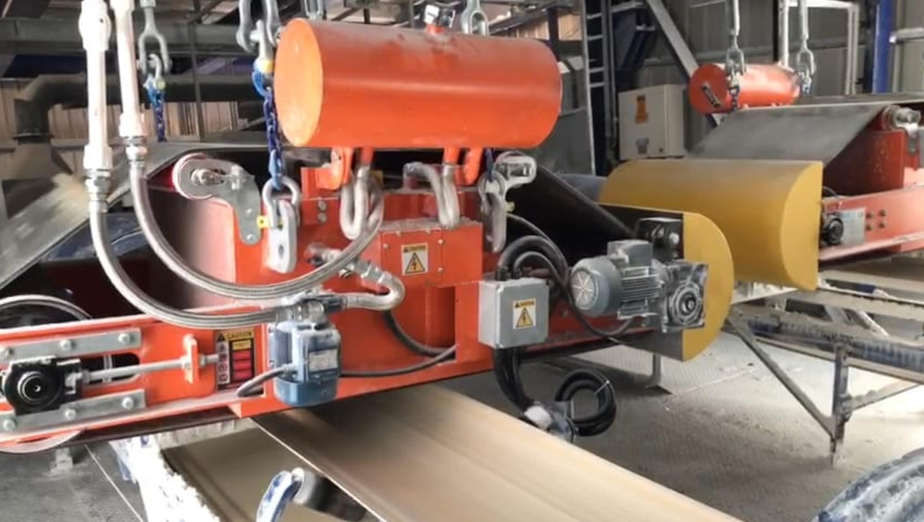 Electromagnetic Overband Metal Separator